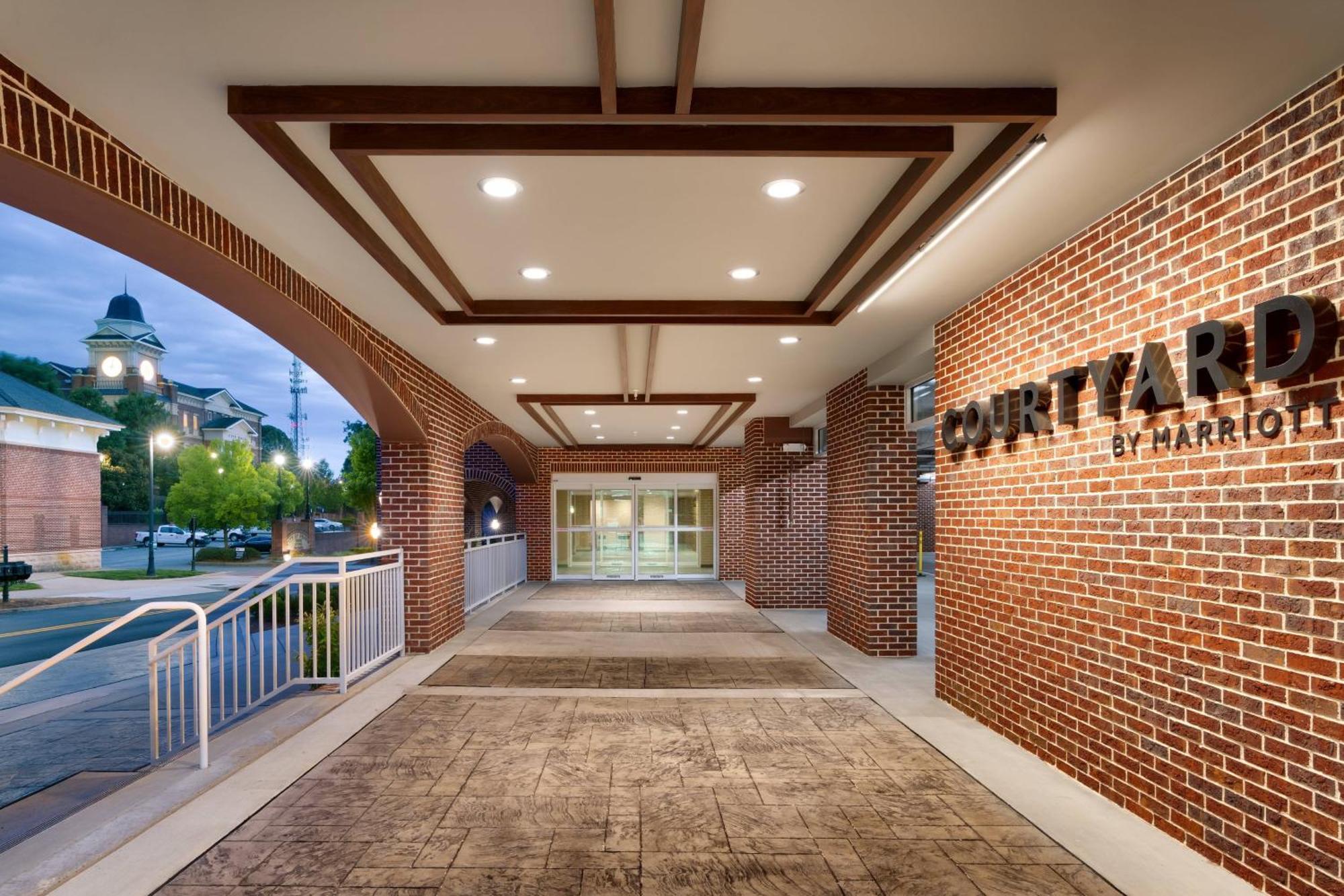 Courtyard By Marriott Atlanta Duluth Downtown Hotel Luaran gambar